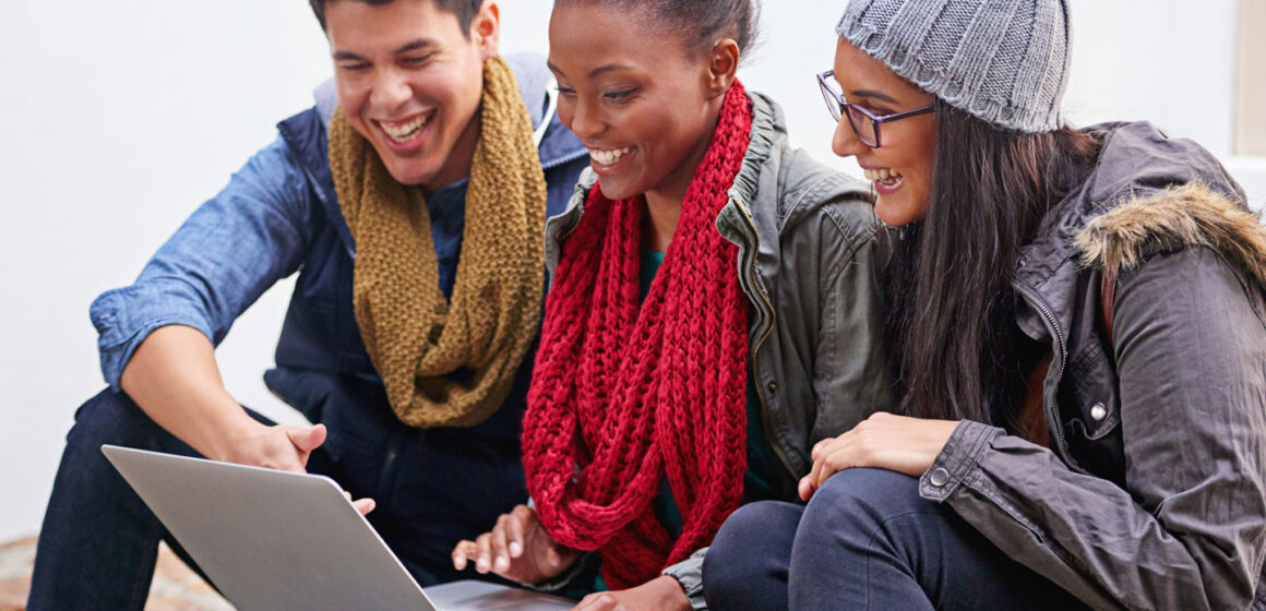 students-with-laptop